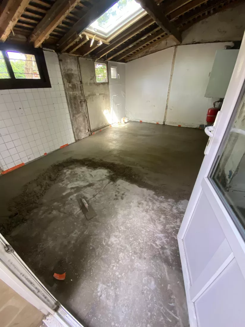 Chape ciment tradi tirée à la règle / remise à niveau